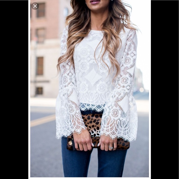 Vince Camuto Tops - Vince Camuto white lace top M